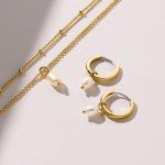 Gold Layered Tate Necklace Set with Pearls