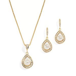 Gold Pearl Necklace and Earrings Jewelry Set