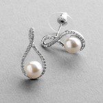 Elegant Pearl Drop Earrings with Sparkling Crystals