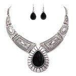 Chic Western Howlite Stone Necklace & Earrings Set