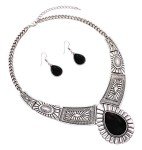 Chic Western Howlite Stone Necklace & Earrings Set