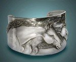 Horse Lover Cuff Bracelet with Two Horse Heads