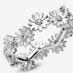 PANDORA Sparkling Daisy Floral Crown Ring