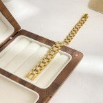 Trendy 18K Gold Waterproof Link Bracelet for Women