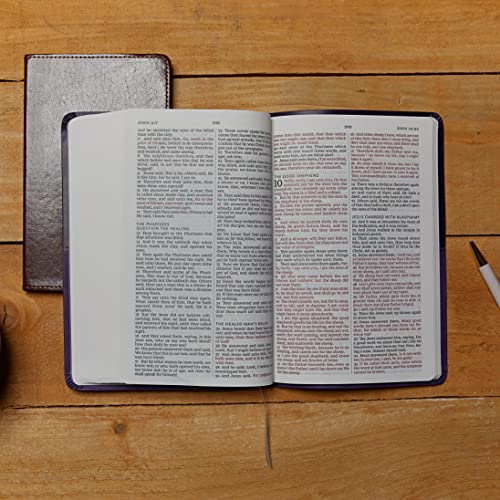 KJV Holy Bible: Large Print Thinline, Gray Leathersoft