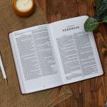 KJV Holy Bible: Gift and Award, Comfort Print