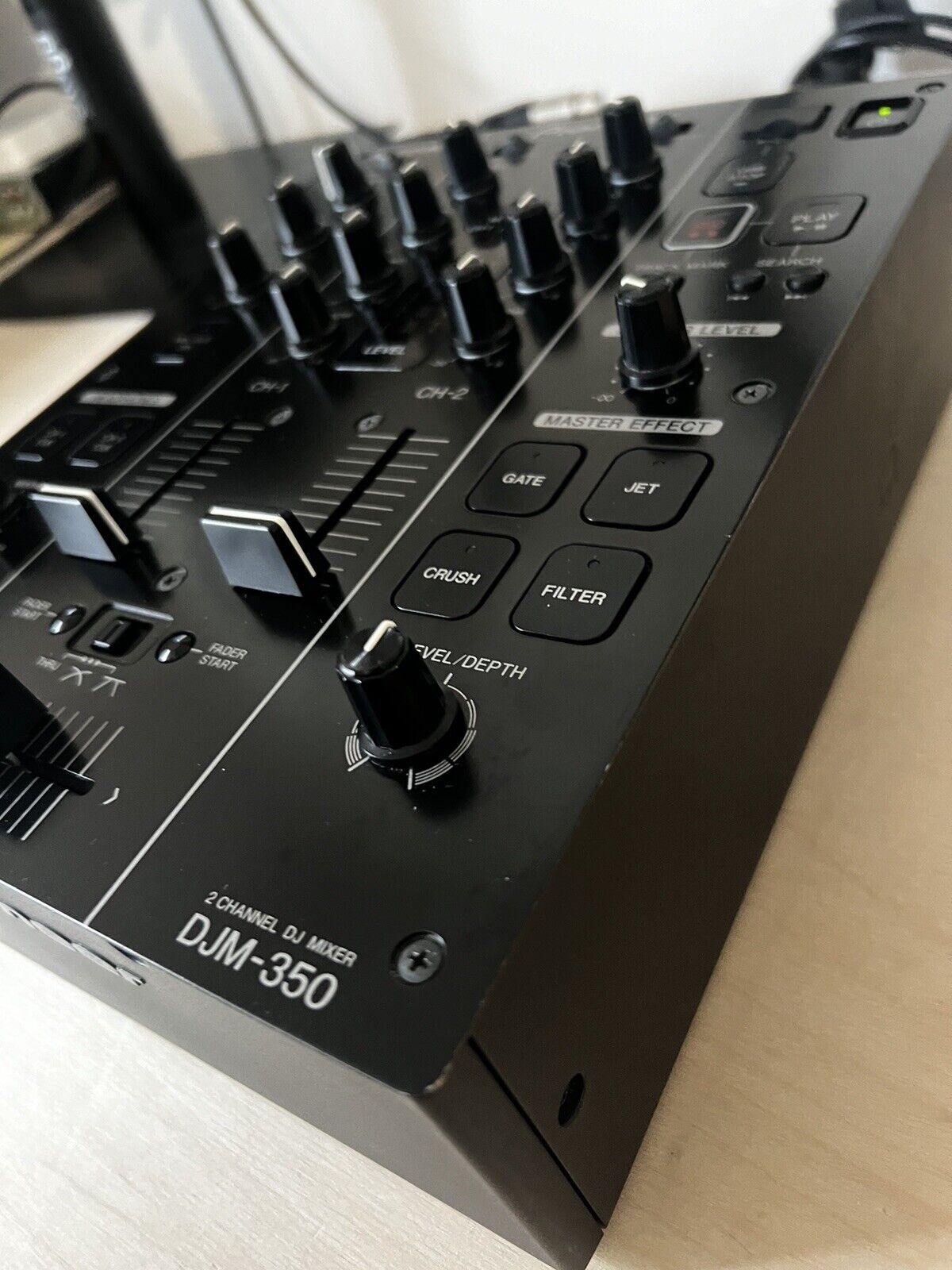 Pioneer DJM 350 2-Channel Mixer for DJs