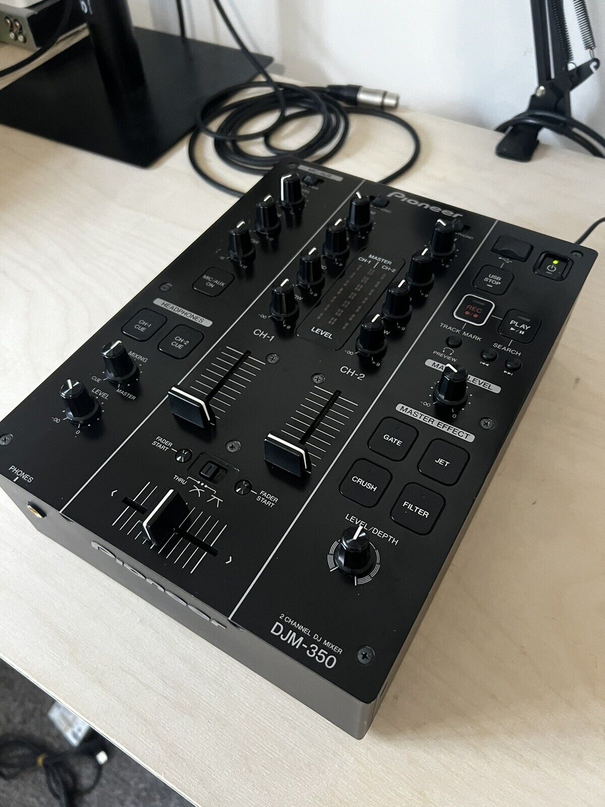 Pioneer DJM 350 2-Channel Mixer for DJs