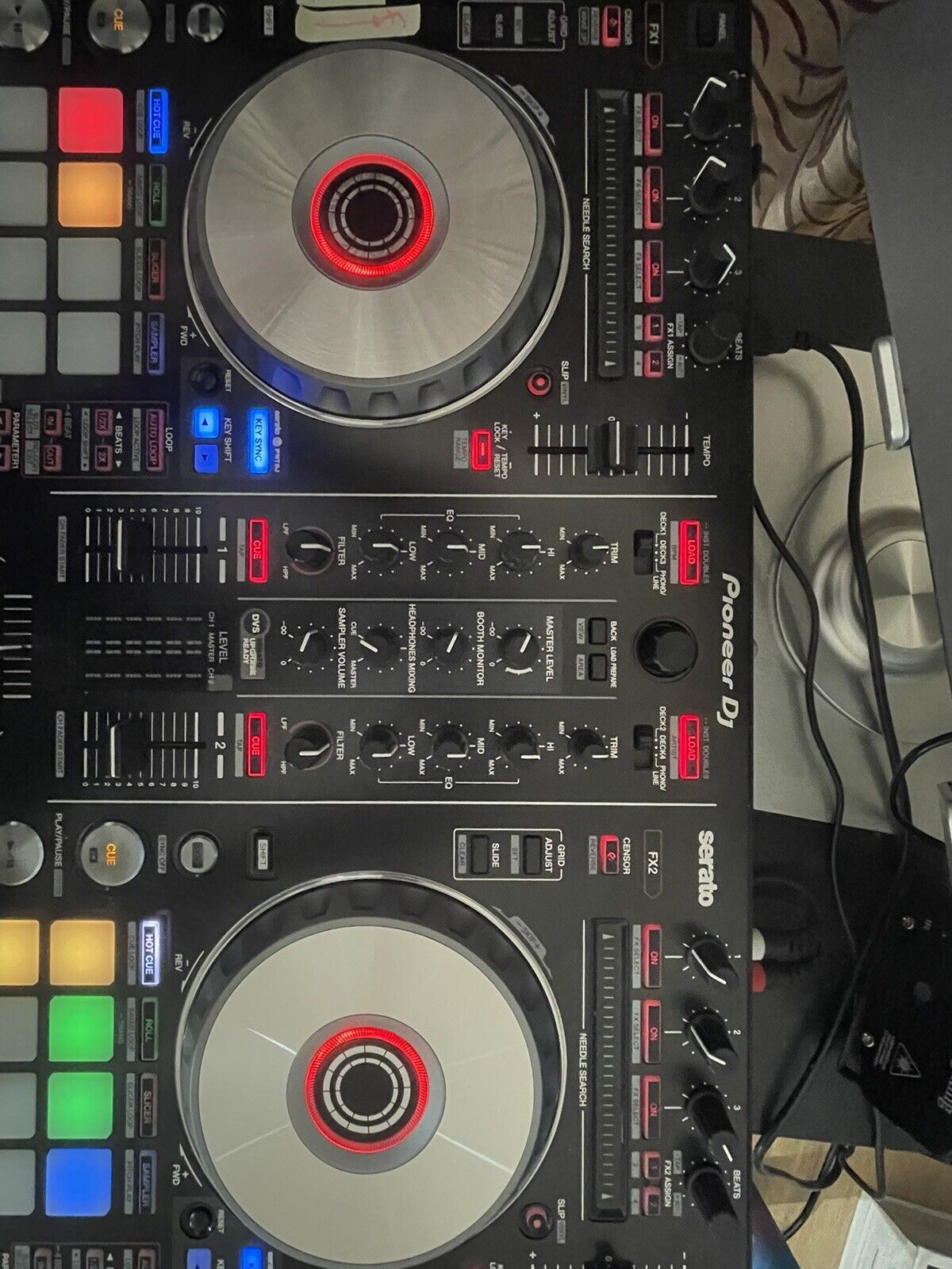 Pioneer DJ DDJ-SR2 2-Channel Portable Serato Controller