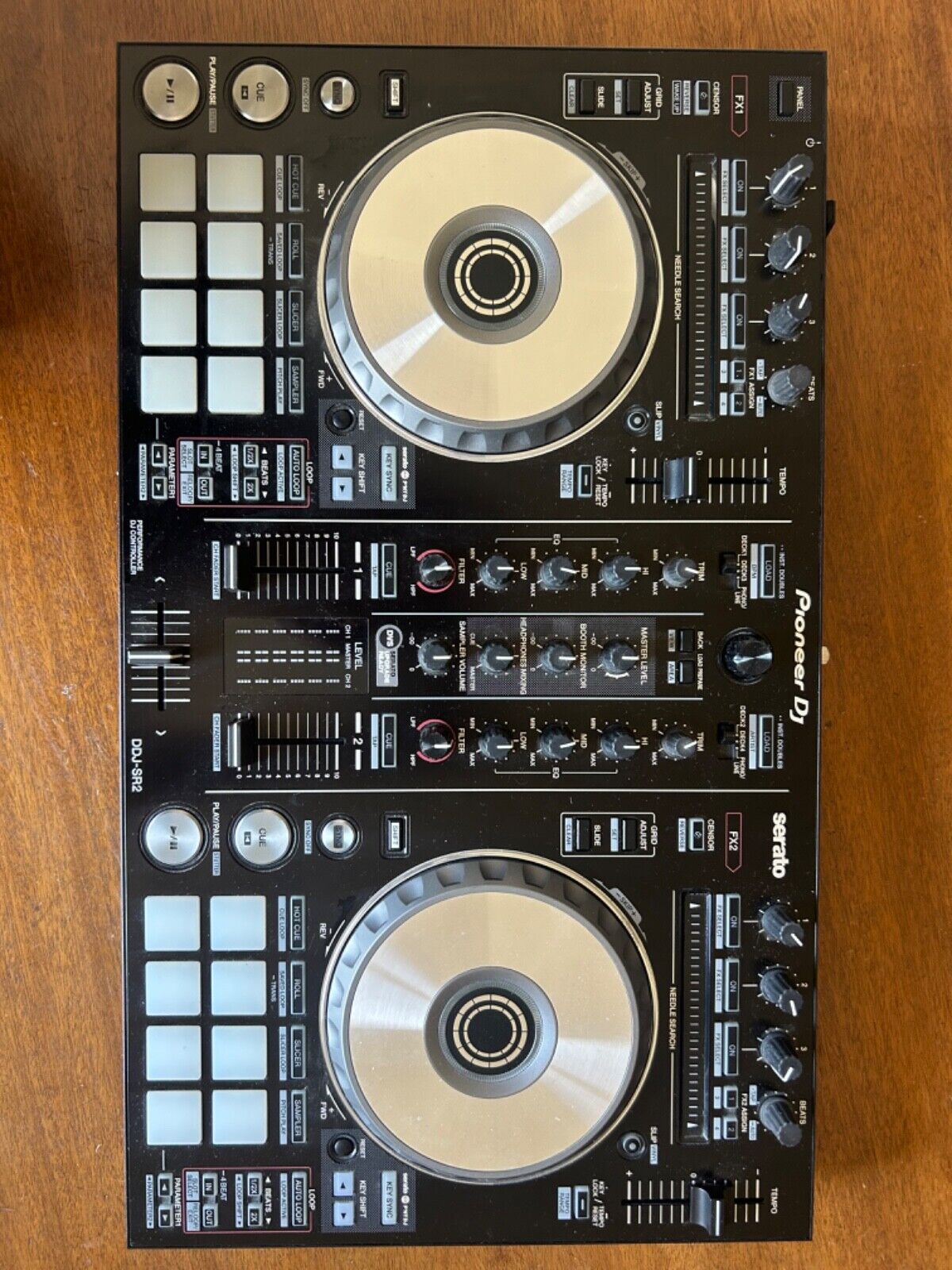 Pioneer DDJ-SR2 4-Deck Serato DJ Controller