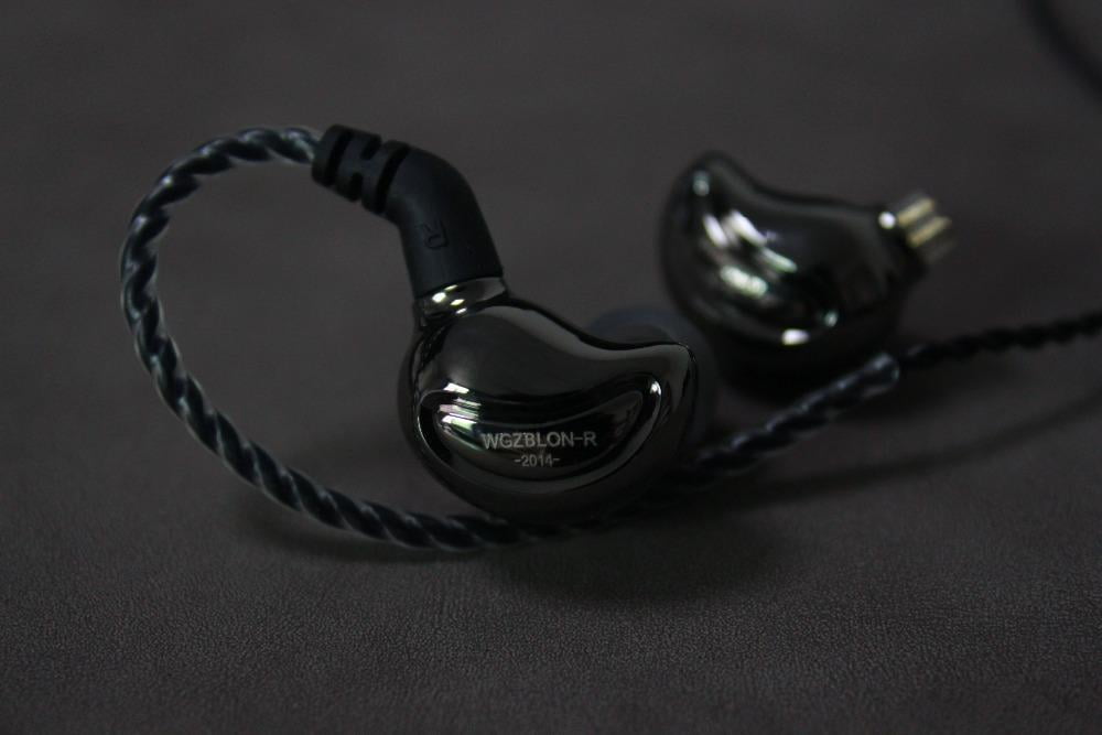 Blon In-Ear DJ Sport Earbuds