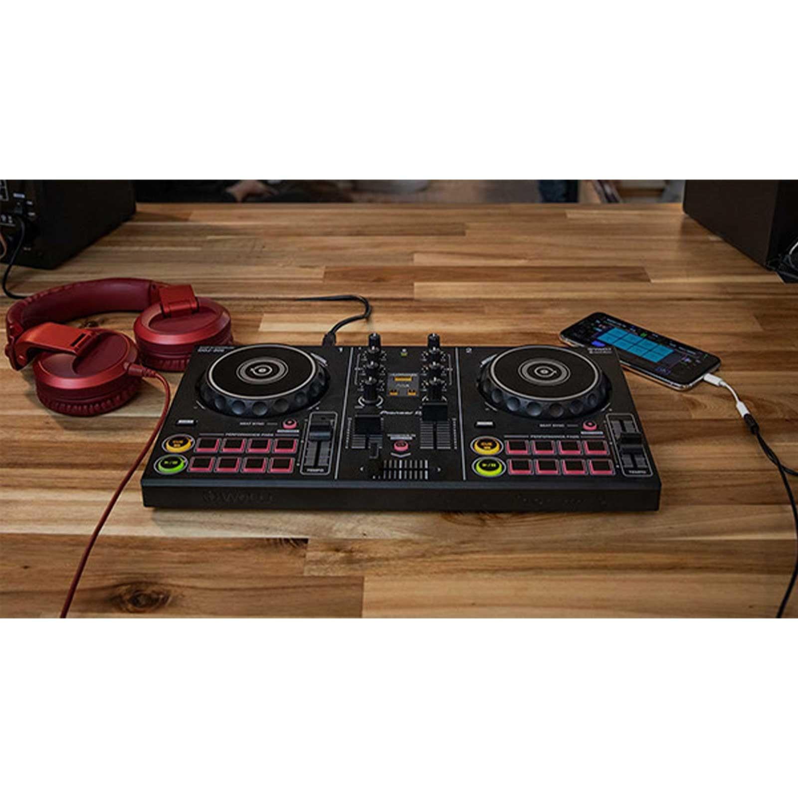 Pioneer DDJ-200 Smart Controller and Headphones Set