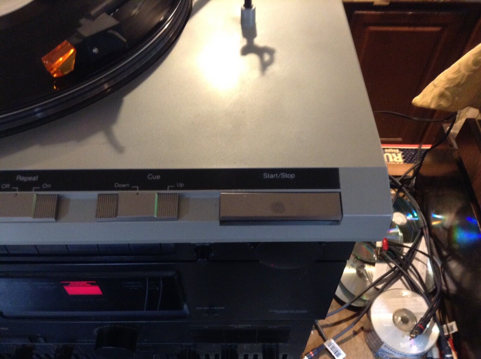 MCS 6205 Fully Automatic Belt Drive Turntable