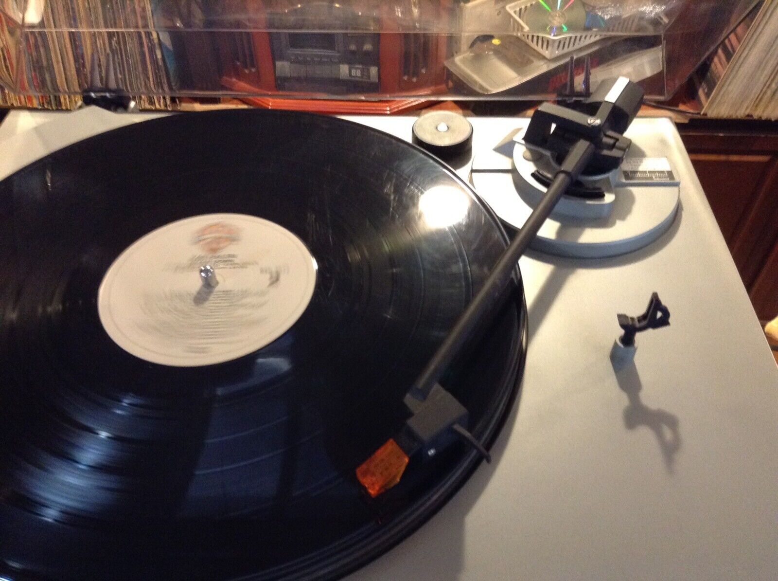 MCS 6205 Fully Automatic Belt Drive Turntable