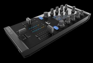 Native Instruments Traktor Kontrol Z1 DJ Mixer