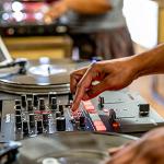 Numark Scratch: Serato DJ Pro Mixer with Innofader