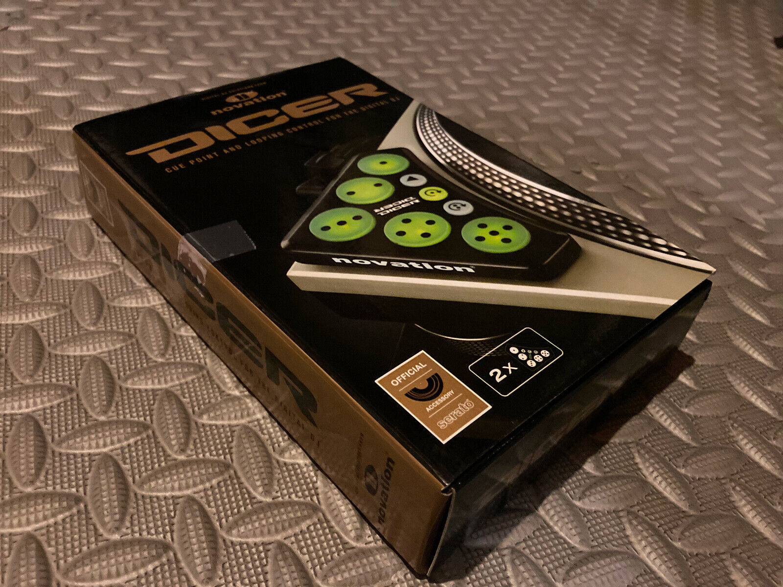 Novation Dicers Serato/Rekordbox DJ Controllers - Excellent