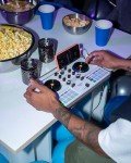Hercules DJControl Mix Ultra – Mobile DJ Controller