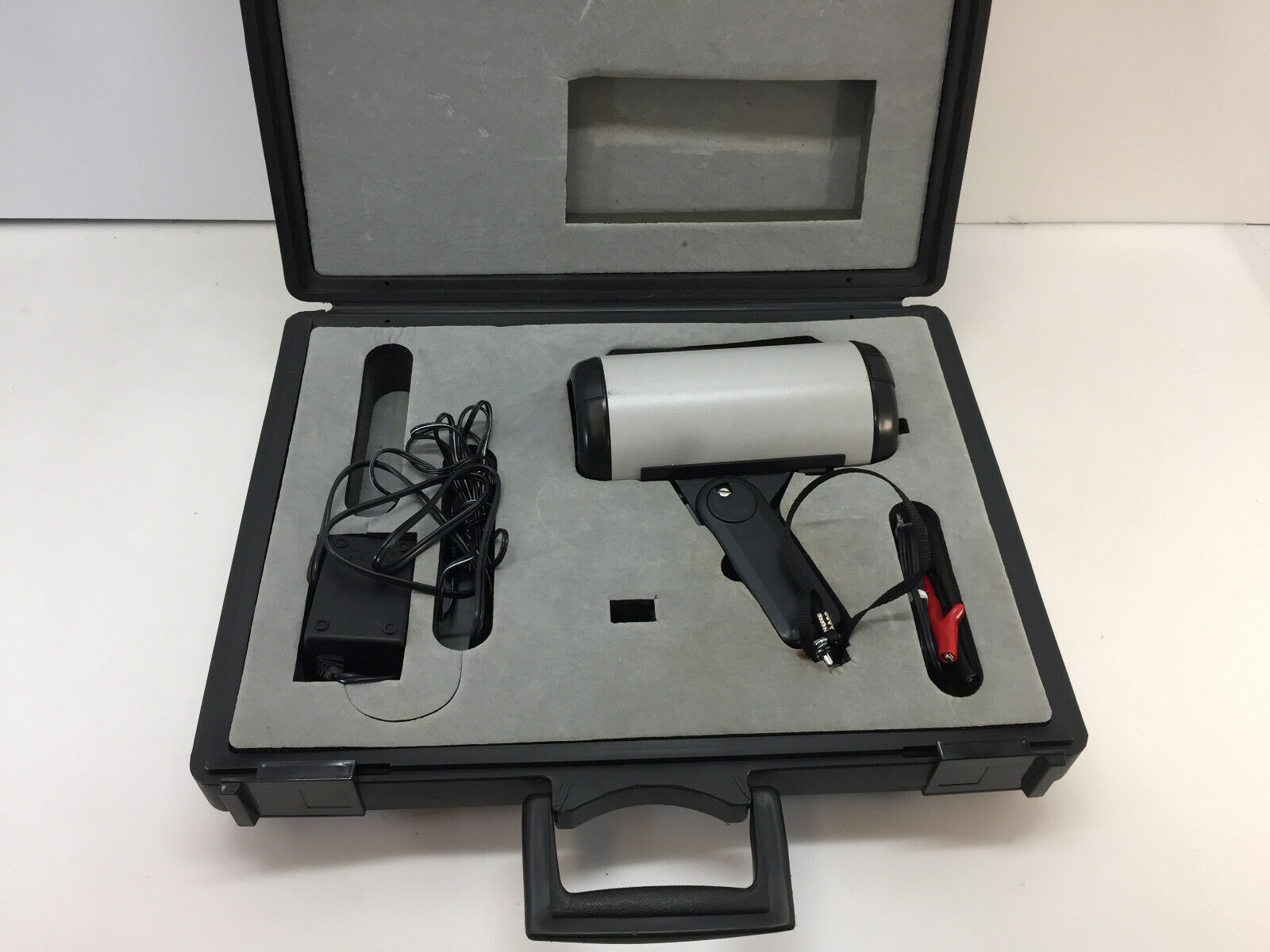 OMEGA 0S900A Handheld Infrared Thermometer with Case