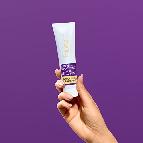 Brightening Anti-Wrinkle Facial Wash with Hyaluronic Acid