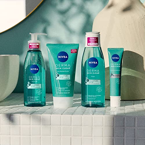 NIVEA Derma Skin Clear Hydrating Toner 200ml