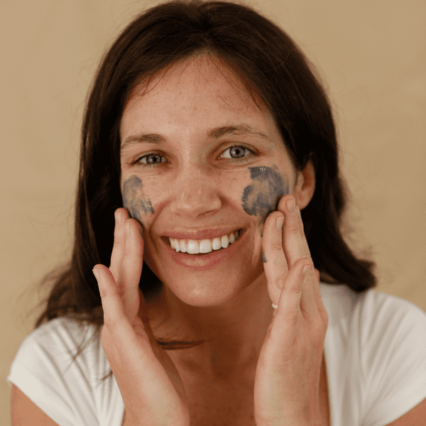 LilyAna Naturals Charcoal Anti-Aging Face Scrub