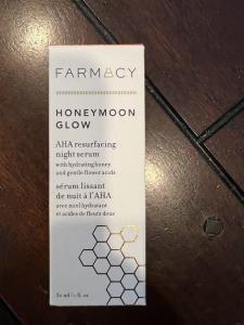 Farmacy Honeymoon Glow Night Serum for Youthful Skin