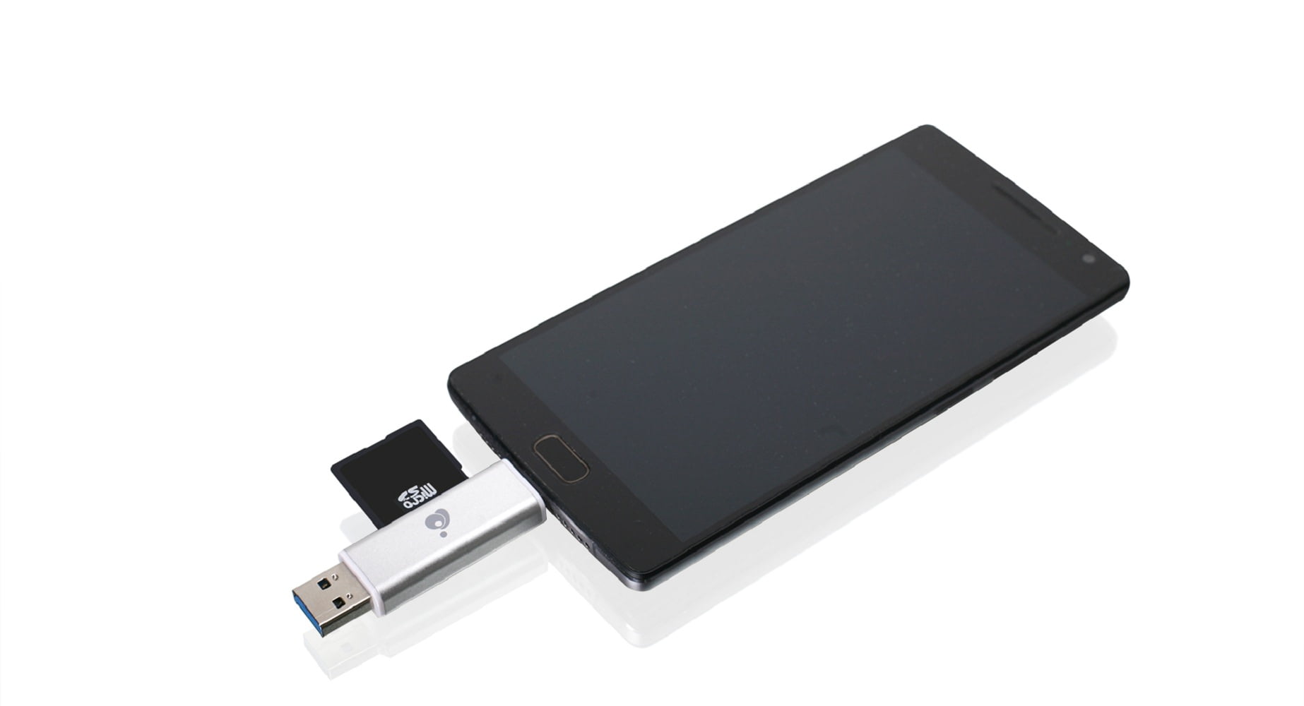 IOGEAR Dual USB-C/USB-A SD/MicroSD Reader