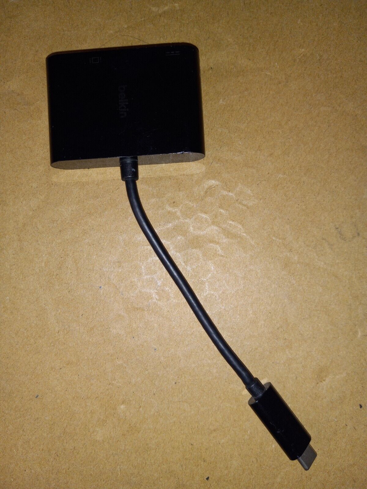 Belkin USB-C to VGA & Female Hub Adapter