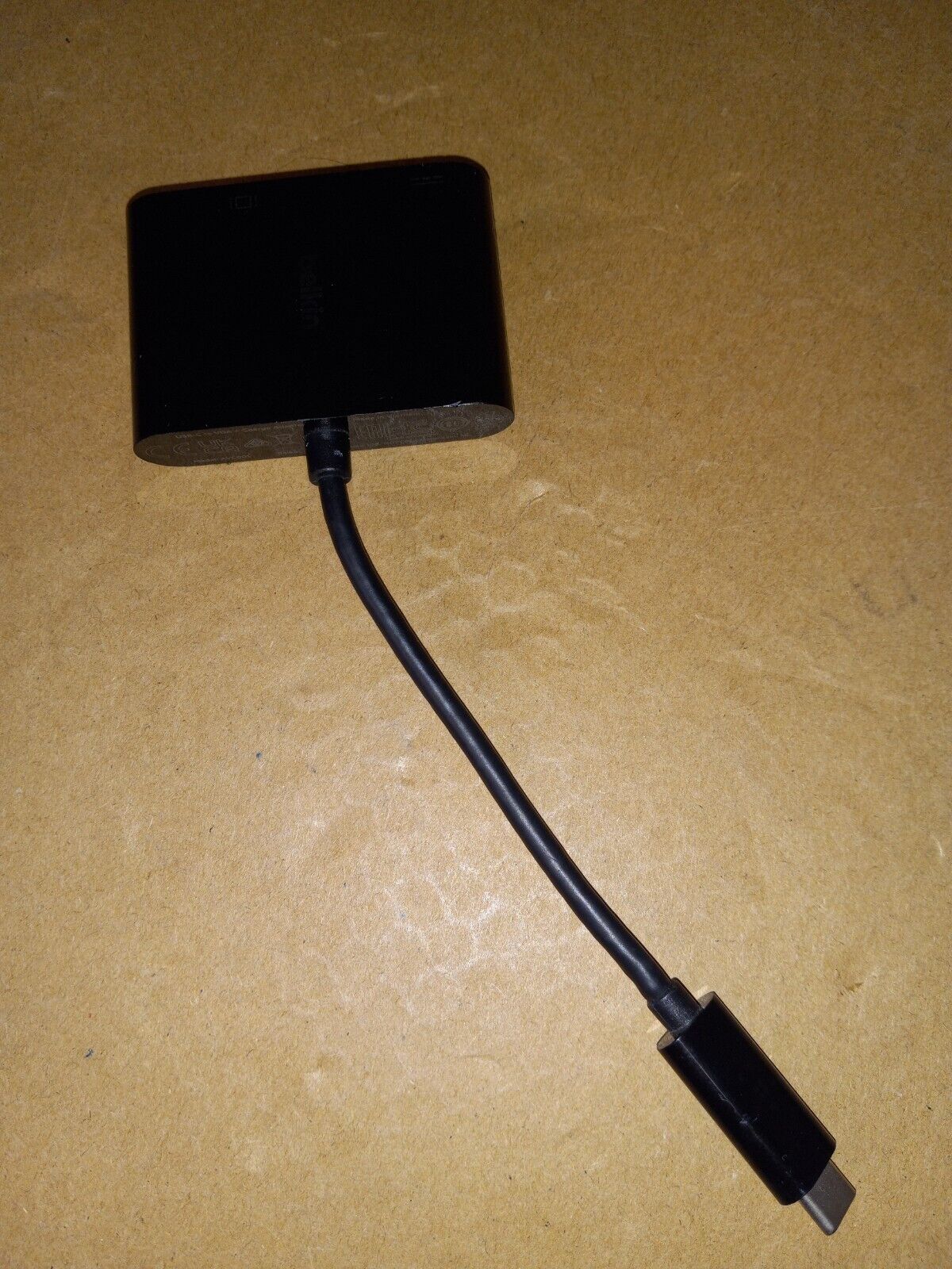 Belkin USB-C to VGA & Female Hub Adapter