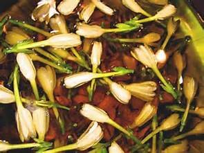 Monoi De Tahiti Oil - Handcrafted in 8oz size