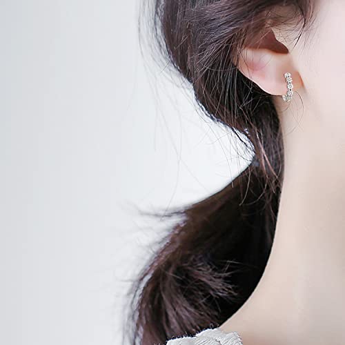 KINGWHYTE Small Hoop Earrings for Women S925 Sterling Silver 18K Gold Plated Daisy Flower Hoop Earrings Hypoallergenic Earrings for Women 14mm