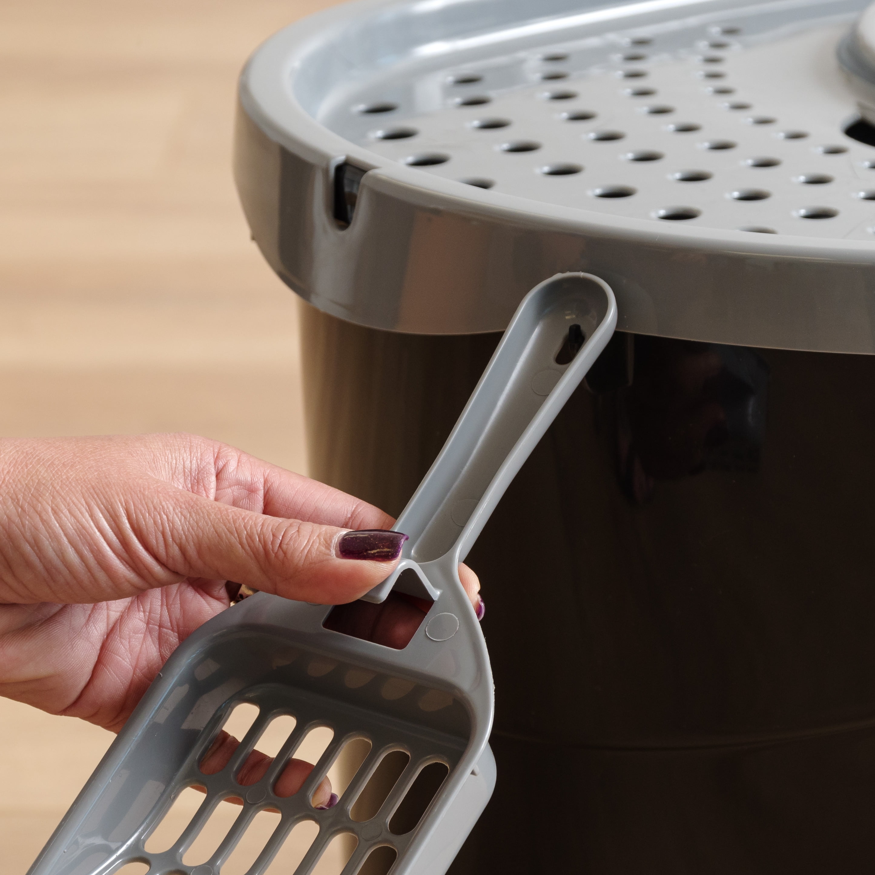 IRIS USA Top Entry Litter Box, Black/Gray