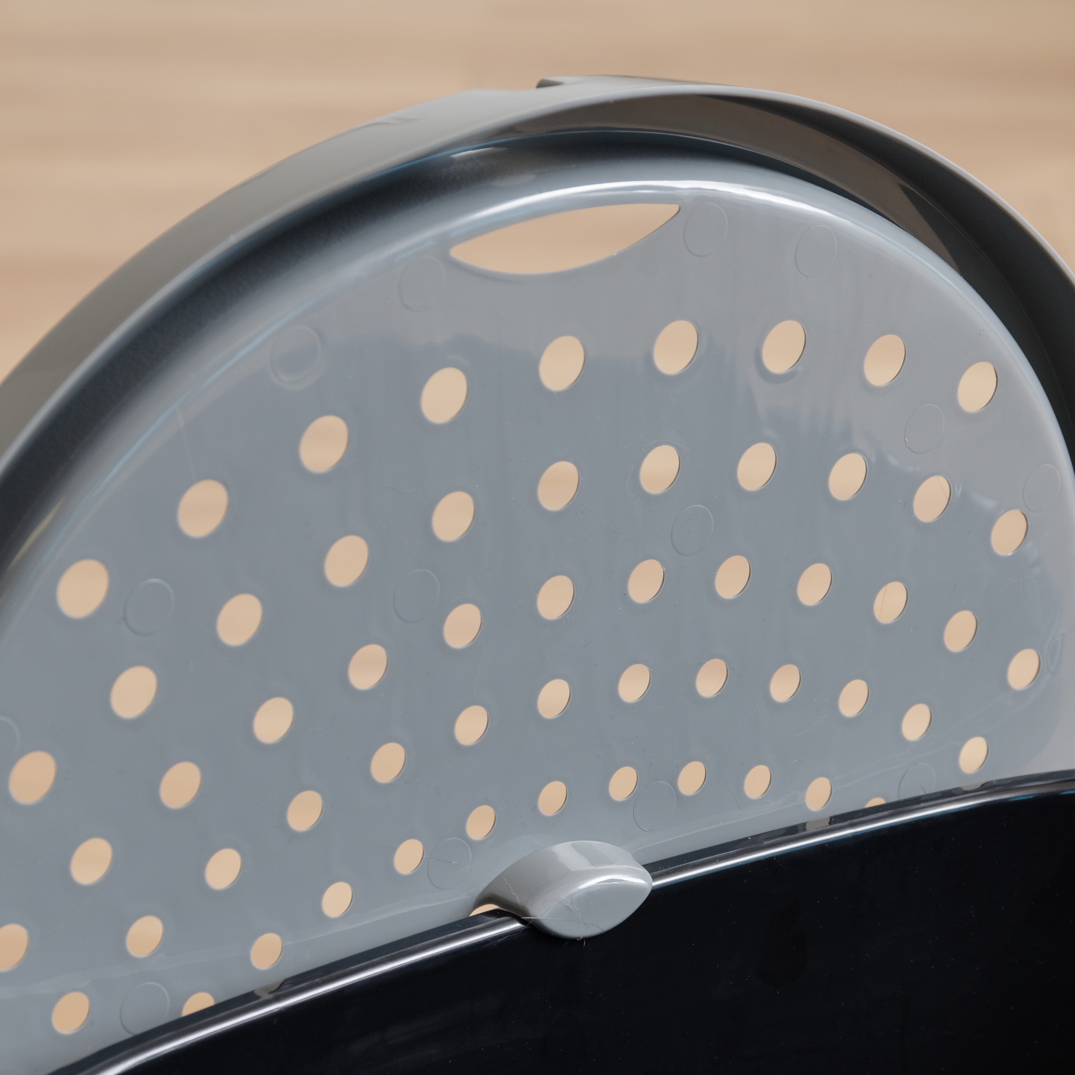 IRIS USA Top Entry Litter Box, Black/Gray