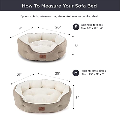Small dog/cat bed with slip-resistant bottom