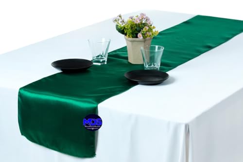 Pack of 30 Bright Silk Satin Table Runners - Emerald Green