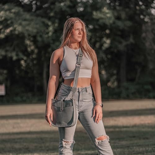 JESSIE & JAMES Chelsea Concealed Carry Crossbody - Wine