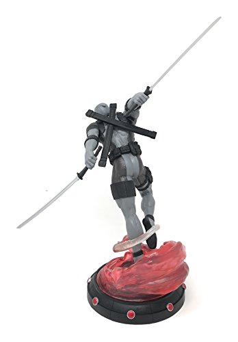 DIAMOND SELECT TOYS Marvel Gallery: Deadpool (X-Force Costume) PVC Figure