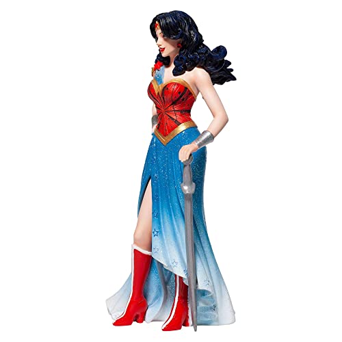 Enesco DC Comics Couture de Force Wonder Woman Figurine, 8.27 Inch, Multicolour