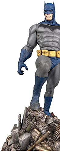 DC Gallery Batman Defiant PVC Figure, Authentic, 10