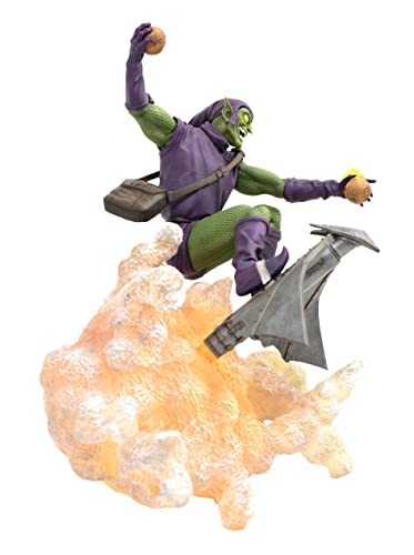 Green Goblin Deluxe Gallery Diorama PVC Figure