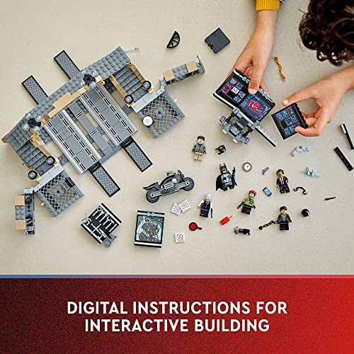 Lego DC 76183 The Batman Batcave: The Riddler Face-Off (581 pcs)