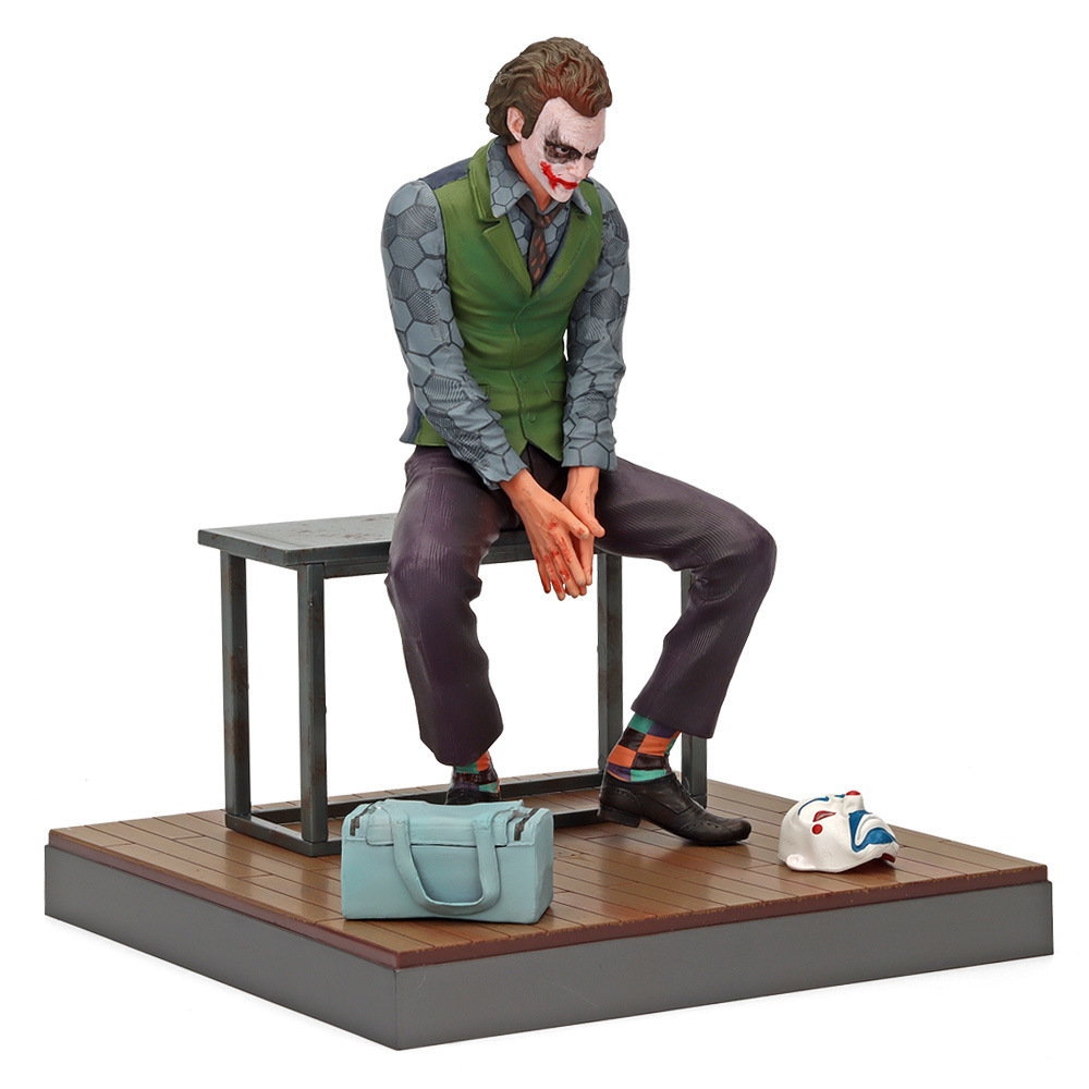 New Heath Ledger'S Suicide Squad Joker Sitting With A Hand Model Statue To Display An Anime Peripheral Birthday Gift