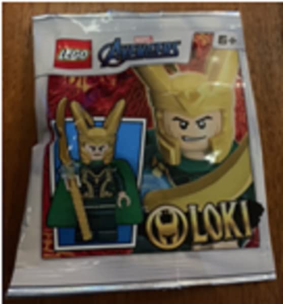 LEGO Superheroes: Loki Minifigure with Scepter and Tesseract and Additional Blue Cape - Ages 6+ (1 pcs)