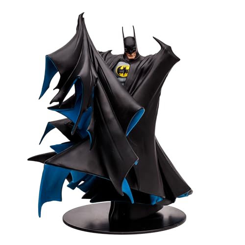 DC Direct Batman 1:8 Scale Statue by McFarlane