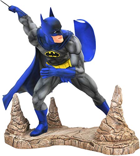 DC Gallery Batman PVC Figure: Classic Version, Multicolor