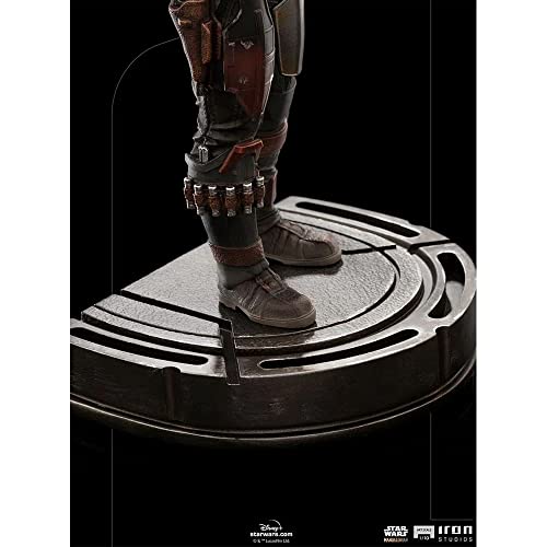 Iron Studios 1:18 Mandalorian and Grogu Art Scale - The Mandalorian, Multicolor