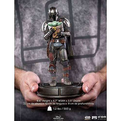 Iron Studios 1:18 Mandalorian and Grogu Art Scale - The Mandalorian, Multicolor