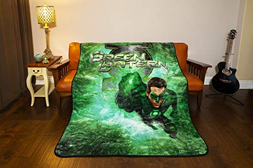 Plush Throw Blanket - Green Lantern - Twin Bed 60"x 80" - Faux Fur Blanket for Beds, Sofa, Couch, Picnic, Camping
