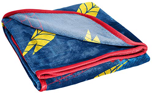 Jay franco Marvel Spiderman Off The Wall Throw Blanket - Measures 46 x 60 inches, Kids Bedding - Fade Resistant Super Soft Fleece (Official Marvel Product)